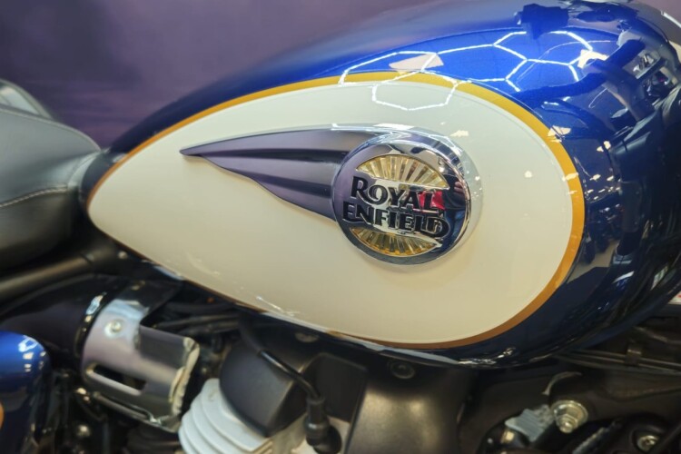 ROYAL ENFIELD SUPER METEOR 650