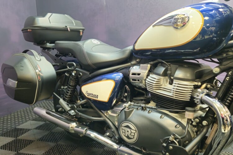 ROYAL ENFIELD SUPER METEOR 650