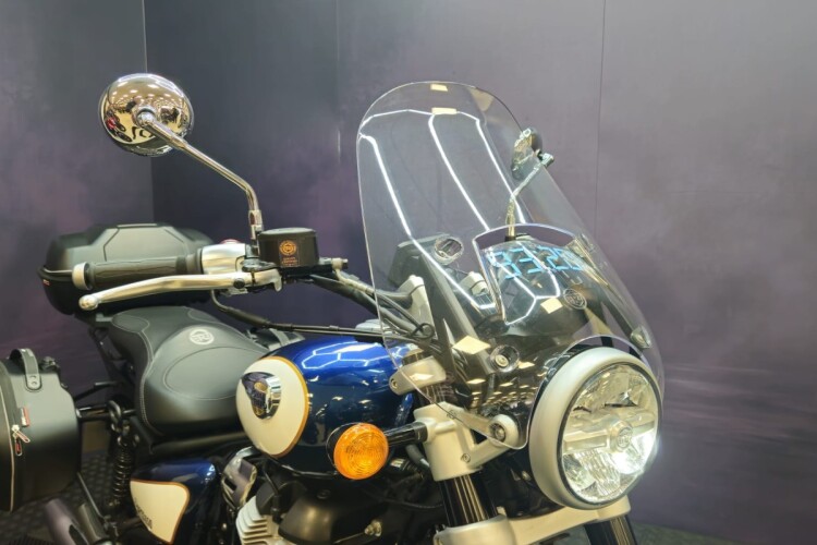 ROYAL ENFIELD SUPER METEOR 650