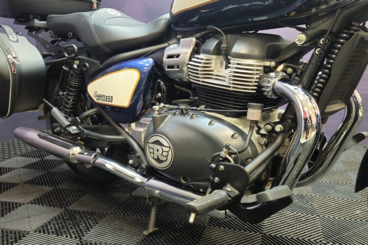 ROYAL ENFIELD SUPER METEOR 650