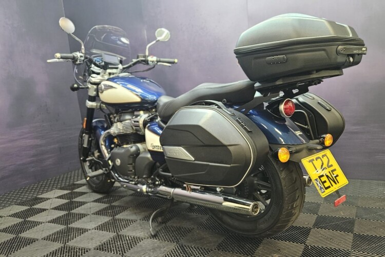 ROYAL ENFIELD SUPER METEOR 650