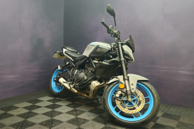 YAMAHA MT-07