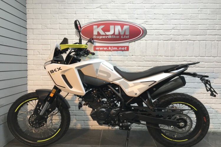 BENELLI BKX 125