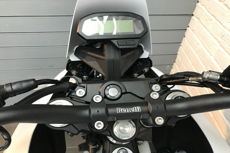 BENELLI BKX 125