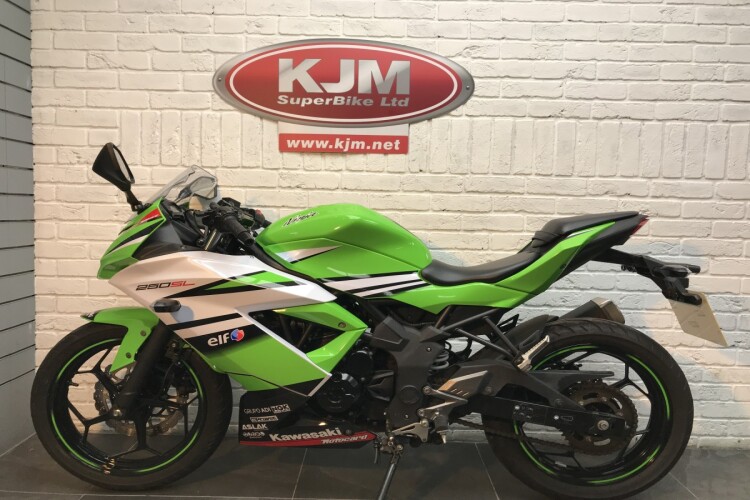 KAWASAKI NINJA 250R