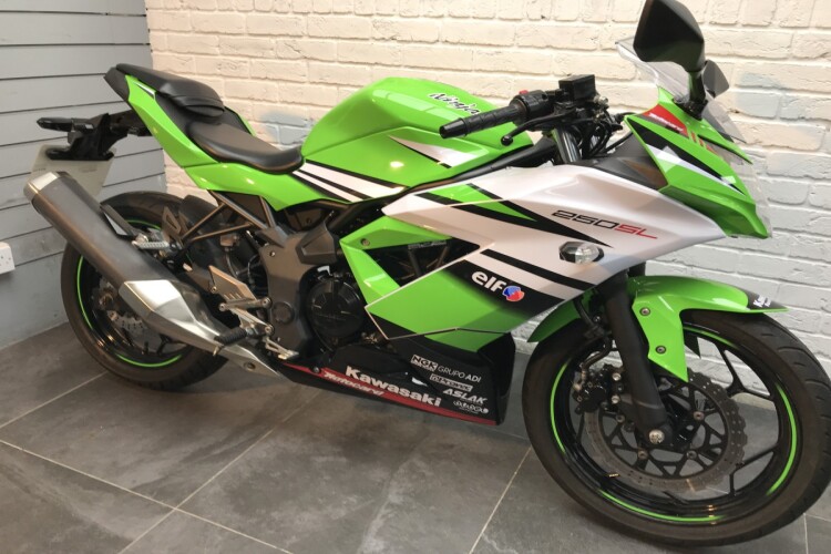 KAWASAKI NINJA 250R