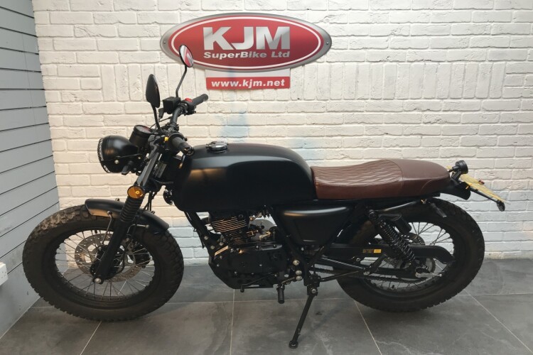 MUTT AKITA 125