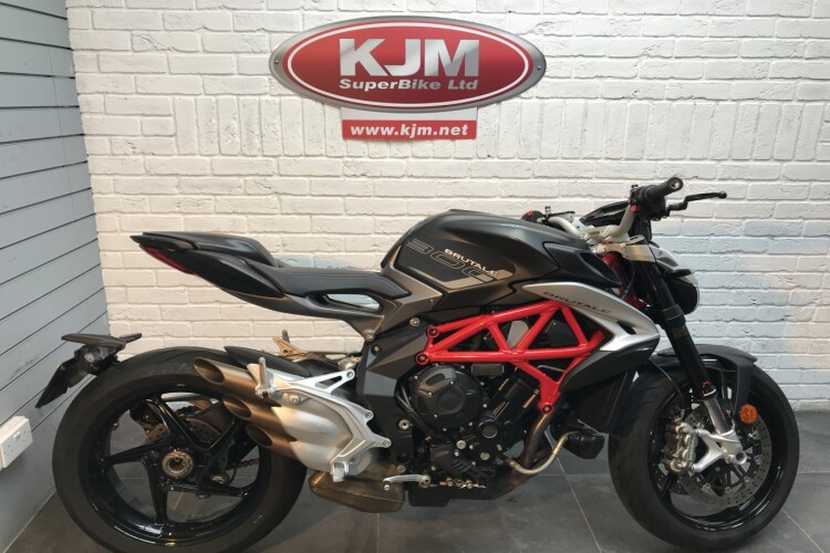 MV AGUSTA BRUTALE 800