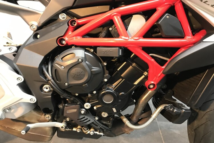 MV AGUSTA BRUTALE 800