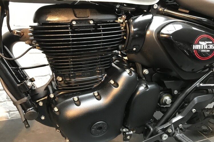 ROYAL ENFIELD HUNTER 350