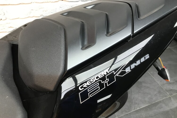 SUZUKI GSX1300 B-KING