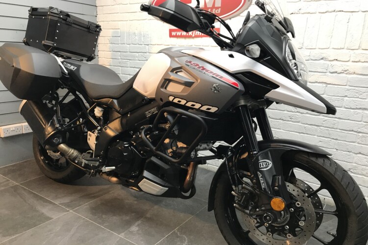 SUZUKI V-STROM 1000
