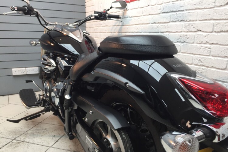 YAMAHA XVS950MIDNIGHT STAR