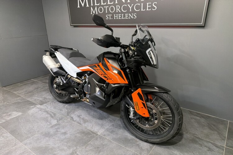 KTM 790 ADVENTURE