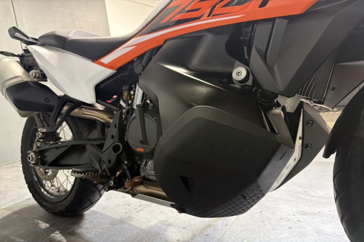 KTM 790 ADVENTURE