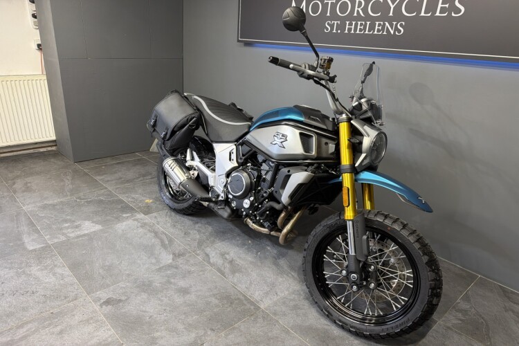 CFMOTO 700CL-X ADVENTURE