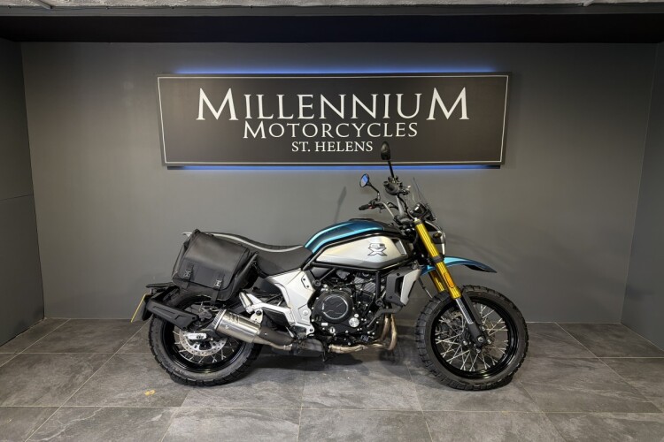 CFMOTO 700CL-X ADVENTURE