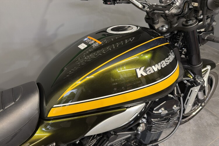 KAWASAKI Z900 RS