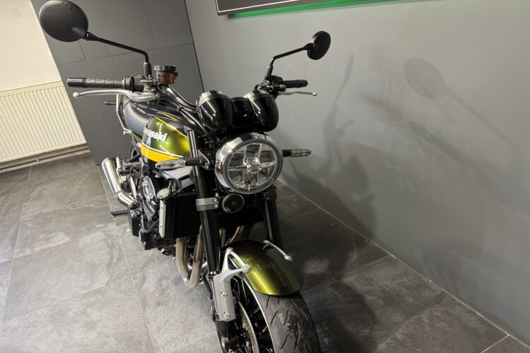 KAWASAKI Z900 RS