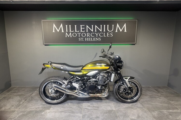 KAWASAKI Z900 RS