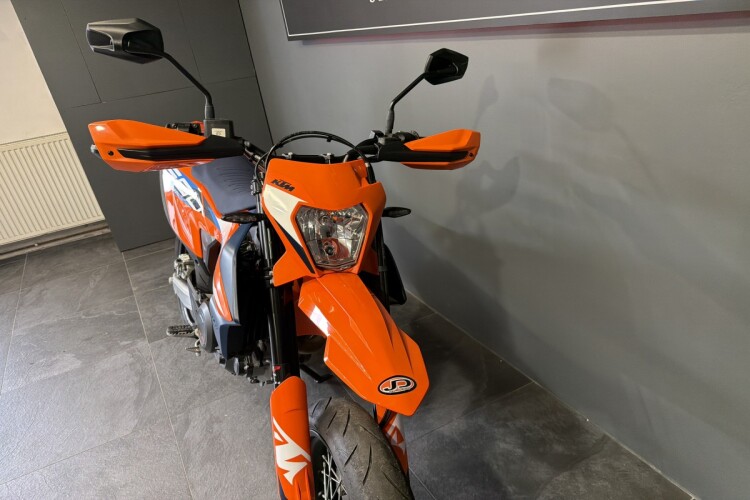 KTM 690 SMC R