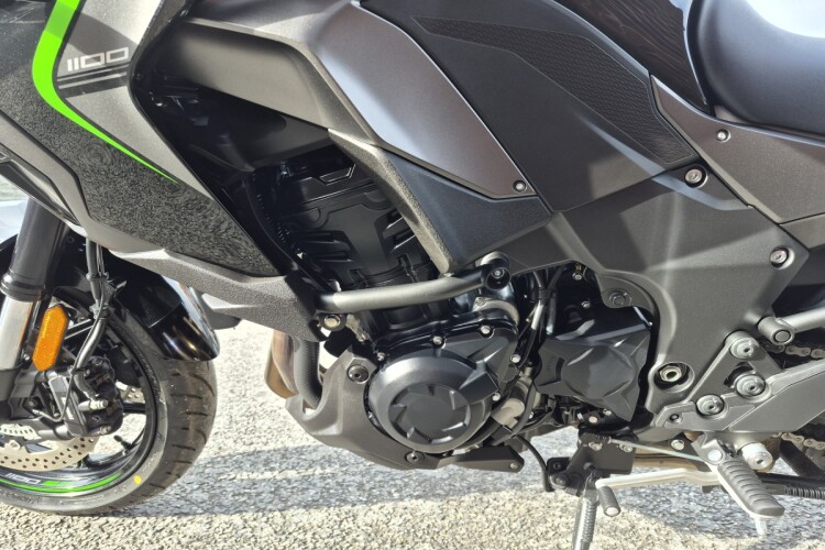 KAWASAKI VERSYS 1100
