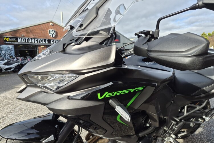 KAWASAKI VERSYS 1100
