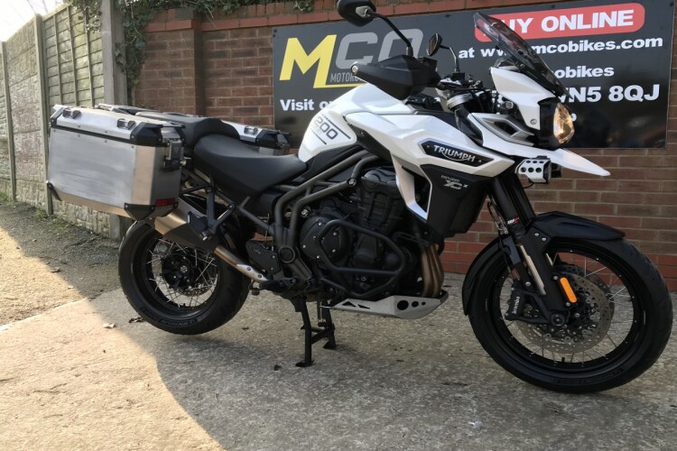 TRIUMPH EXPLORER