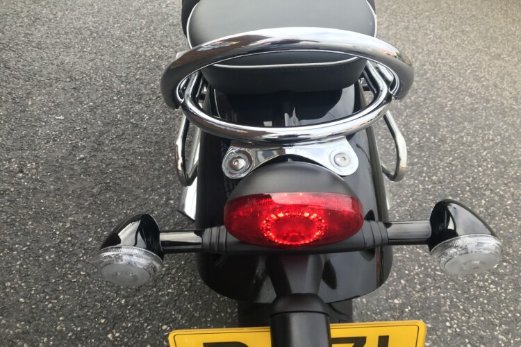 TRIUMPH SPEEDMASTER 1200