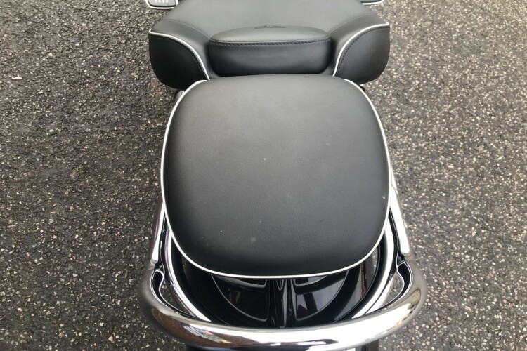 TRIUMPH SPEEDMASTER 1200