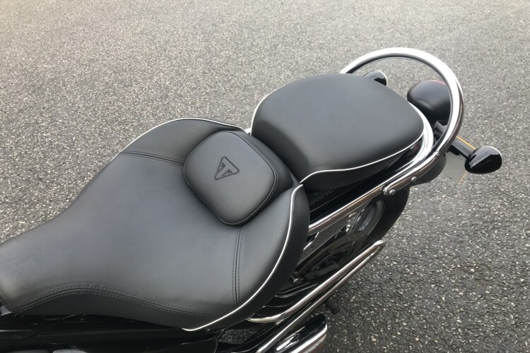 TRIUMPH SPEEDMASTER 1200