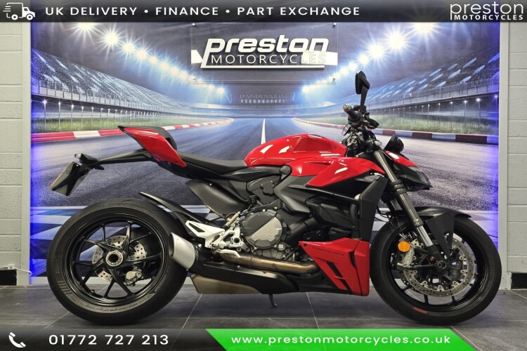 DUCATI STREETFIGHTER V2