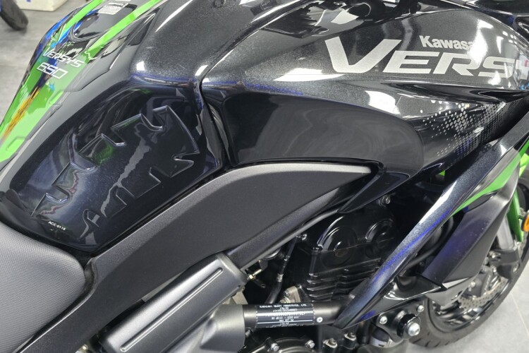 KAWASAKI VERSYS 650