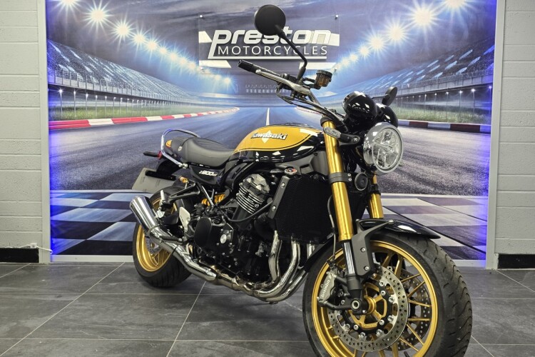 KAWASAKI Z900 RS
