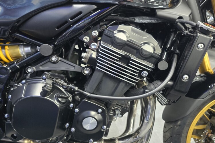 KAWASAKI Z900 RS