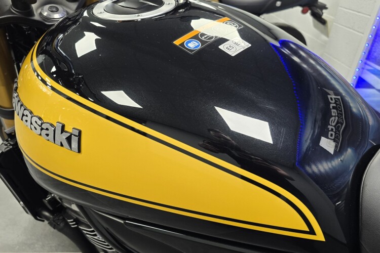 KAWASAKI Z900 RS