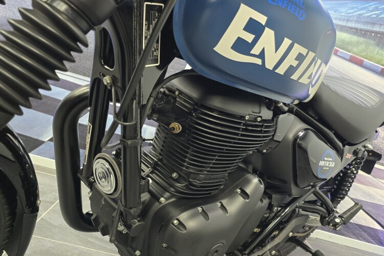 ROYAL ENFIELD HUNTER 350