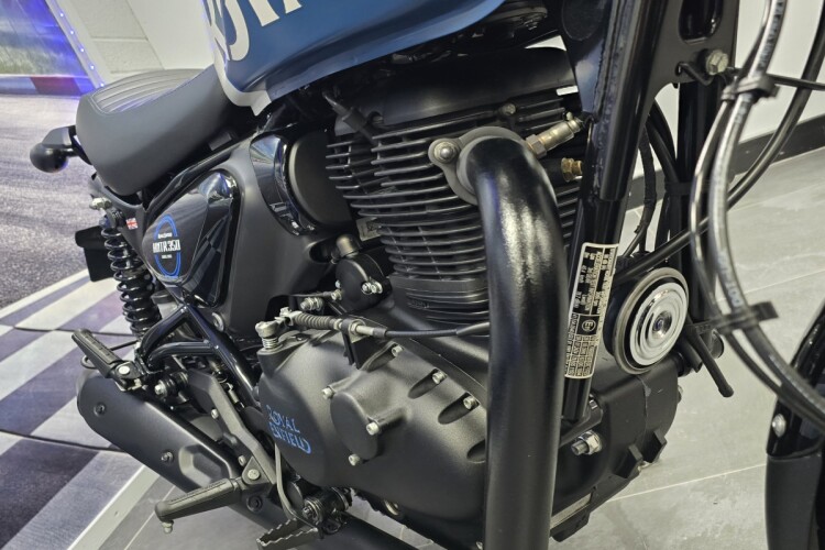 ROYAL ENFIELD HUNTER 350