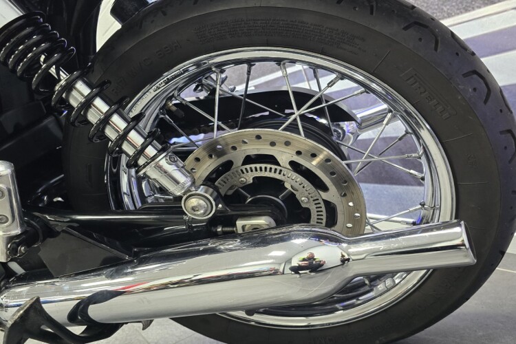 TRIUMPH BONNEVILLE T120