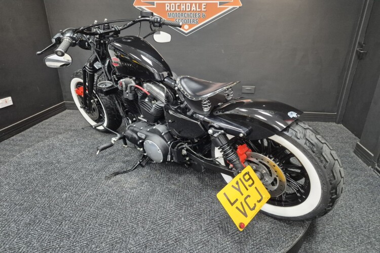 HARLEY-DAVIDSON SPORTSTER