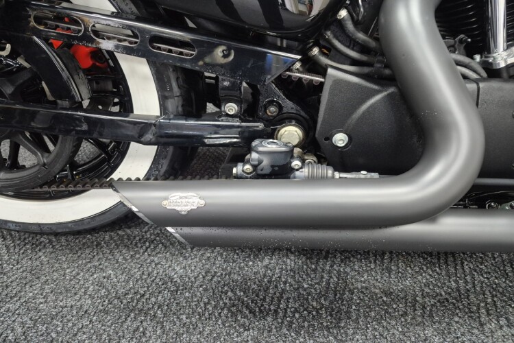 HARLEY-DAVIDSON SPORTSTER