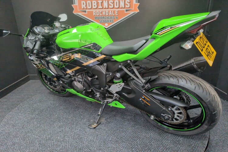 KAWASAKI NINJA ZX-6R