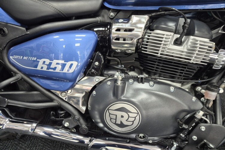 ROYAL ENFIELD SUPER METEOR 650