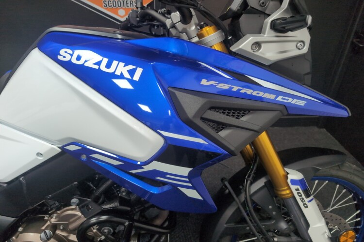 SUZUKI V-STROM 1050 DE