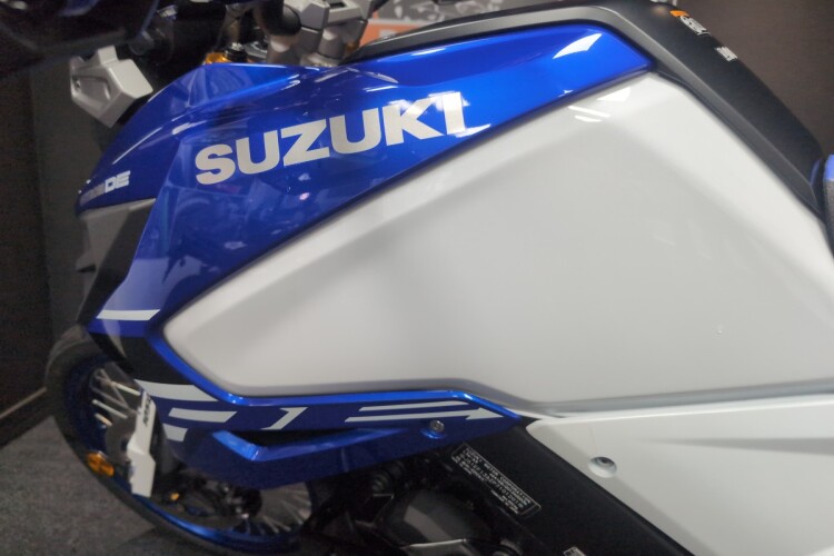 SUZUKI V-STROM 1050 DE