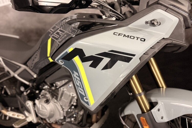 CFMOTO 450MT