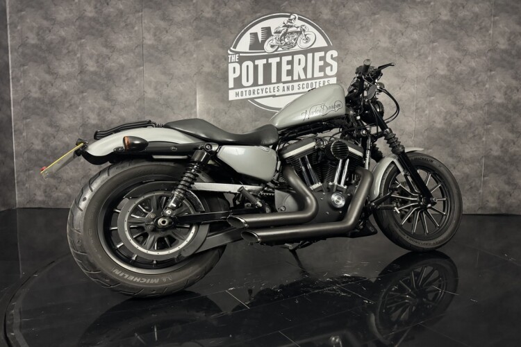 HARLEY DAVIDSON XL 883 N IRON 18