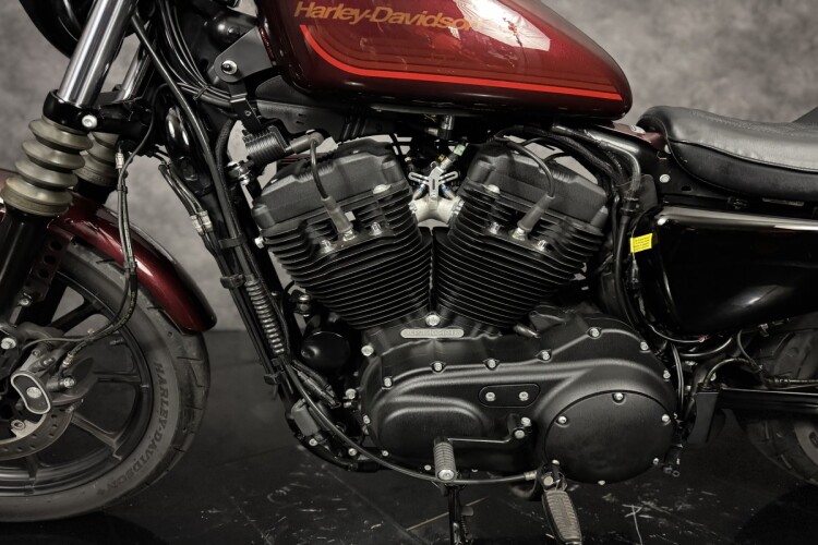 HARLEY-DAVIDSON SPORTSTER