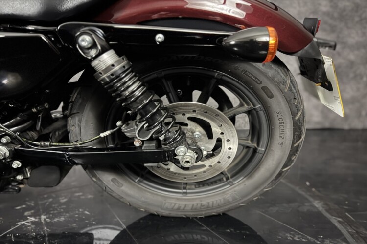 HARLEY-DAVIDSON SPORTSTER