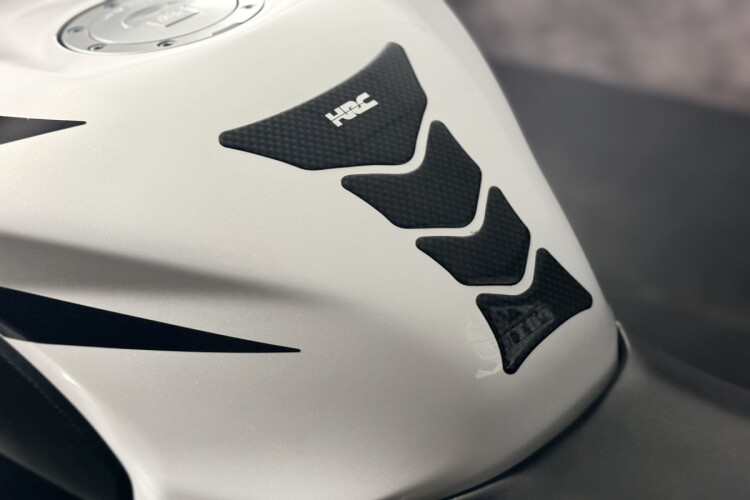 HONDA CBR1000RR FIREBLADE